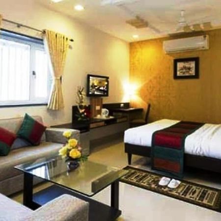 Hotel Siddharth Palace Jaipur Bagian luar foto